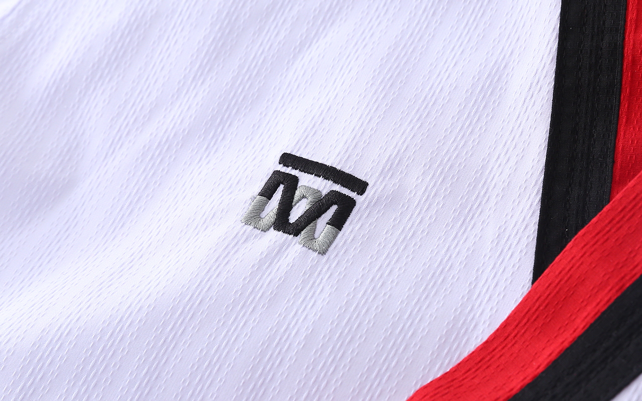 DOBOK-POOMSAE-POOM-HOMBRE-(MW-008)_03.jpg