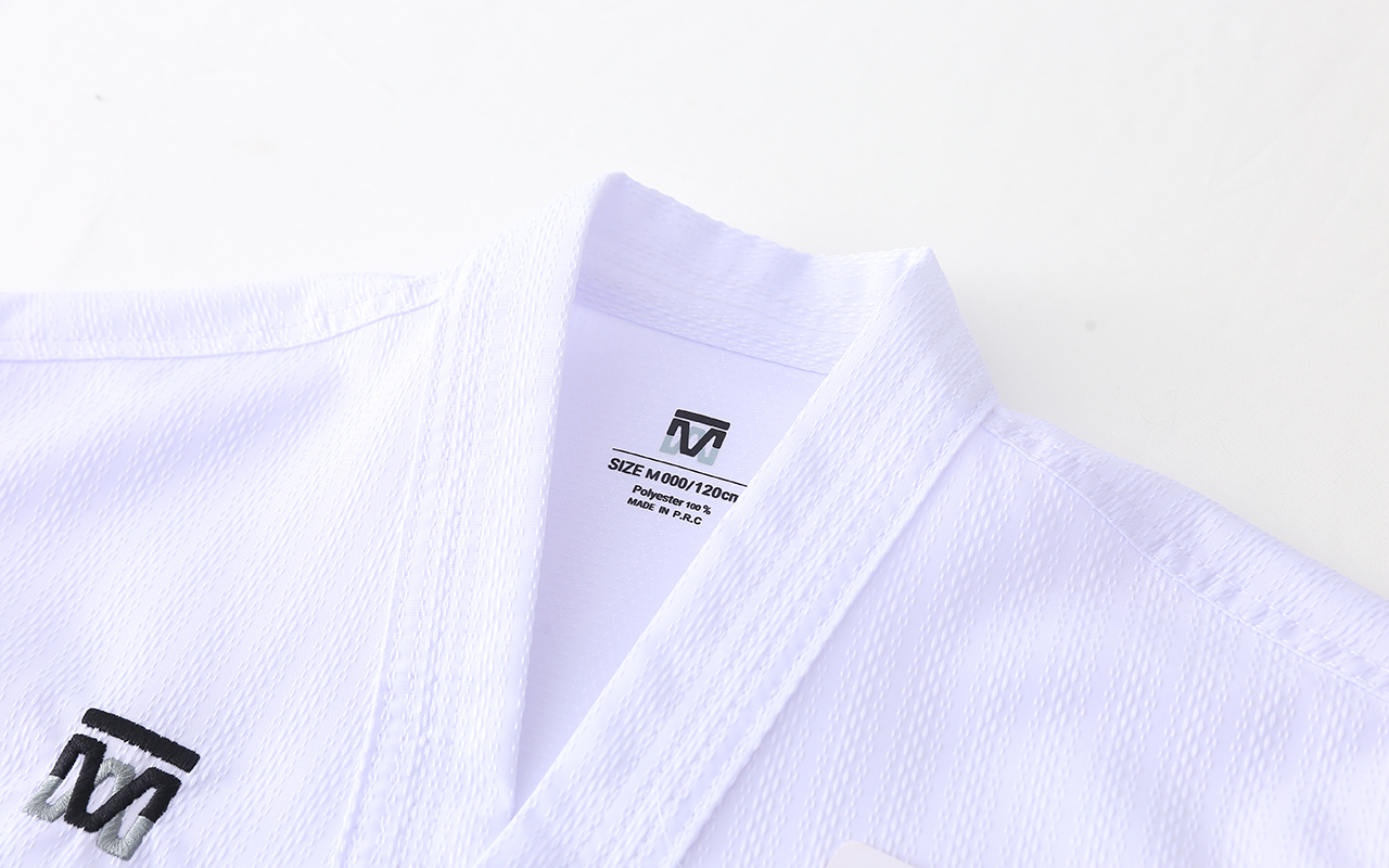 DOBOK-TODO-BLANCO_01.jpg